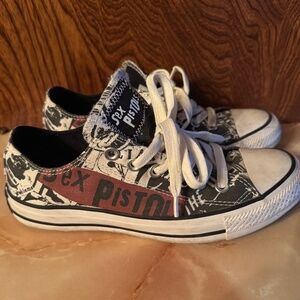 Converse Sex Pistols